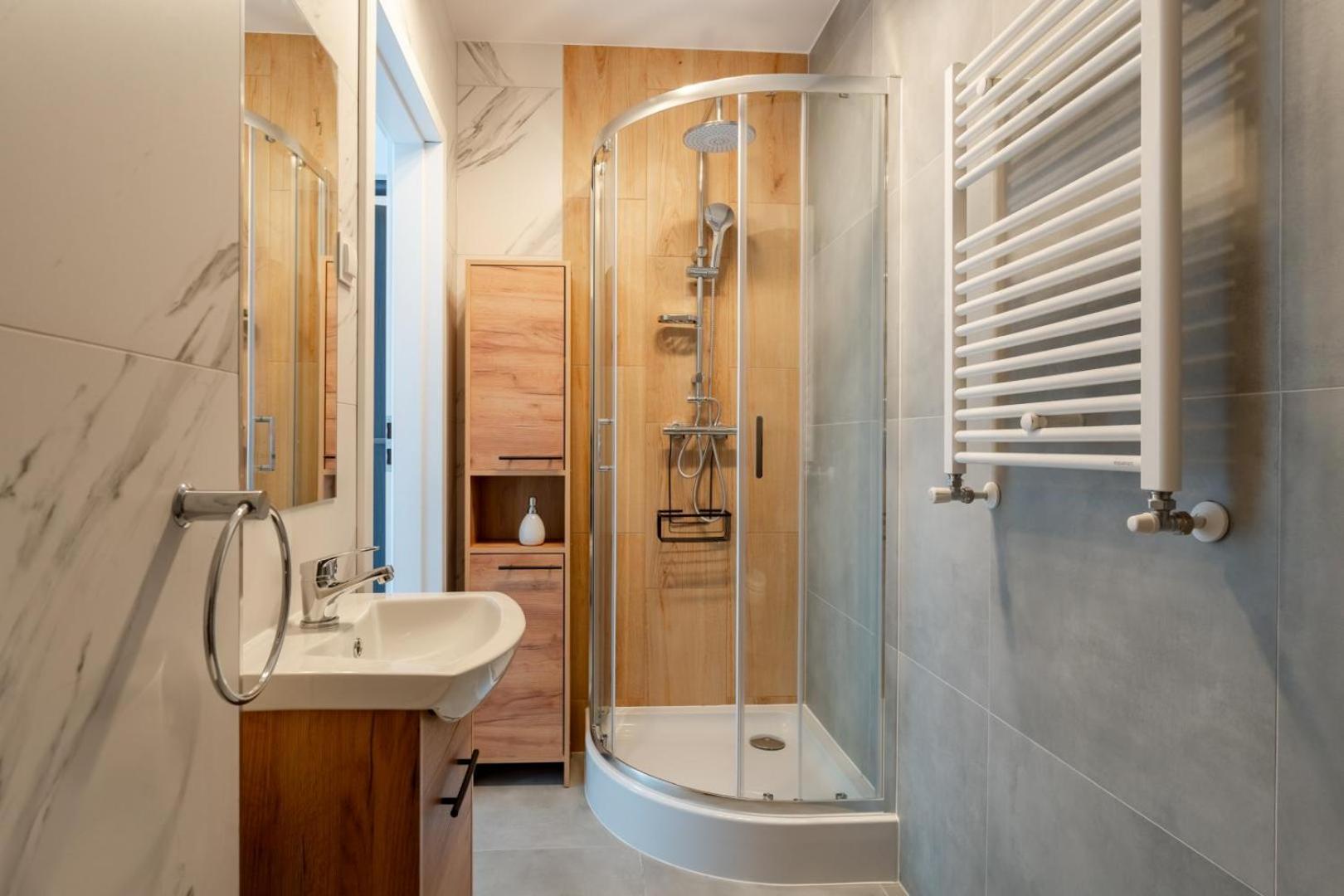 Apartamenty Ok'S - Blisko Centrum W Pelni Wyposazone - By Spaceapart Jelenia Gora Ngoại thất bức ảnh
